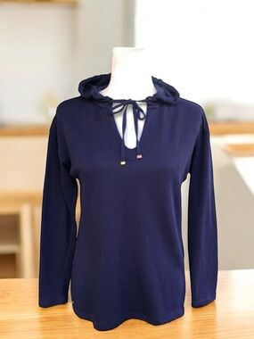 Lilly Pulitzer Navy Blue V Neck Long Sleeve Hooded Sweater Women’s